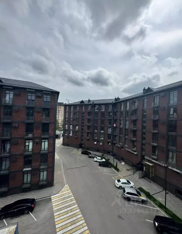 2-к кв. Кабардино-Балкария, Нальчик ул. Тарчокова, 125В (63.0 м) - Фото 1