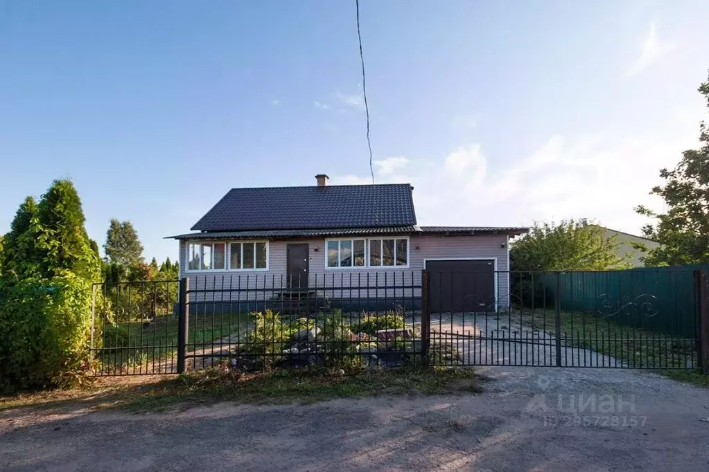 Дом в Псковская область, Псков Паневик мкр, ул. Ларионова, 3 (122 м) - Фото 1