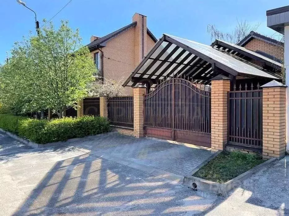 Дом в Белгородская область, Белгород ул. Пирогова, 12 (170 м) - Фото 0