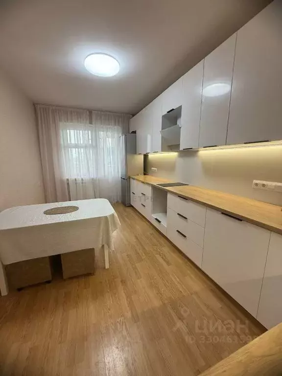 3-к кв. Белгородская область, Белгород ул. Макаренко, 22 (84.0 м) - Фото 1