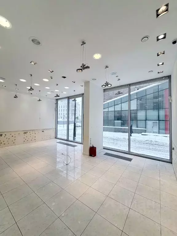 Помещение свободного назначения в Москва пер. Коробейников, 1 (136 м) - Фото 1