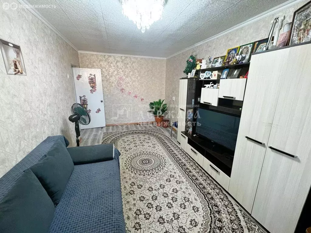 2-комнатная квартира: Кемерово, проспект Шахтёров, 41 (45 м) - Фото 1