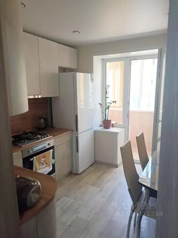 2-к кв. Саратовская область, Балаково ш. Саратовское, 51 (52.0 м) - Фото 0
