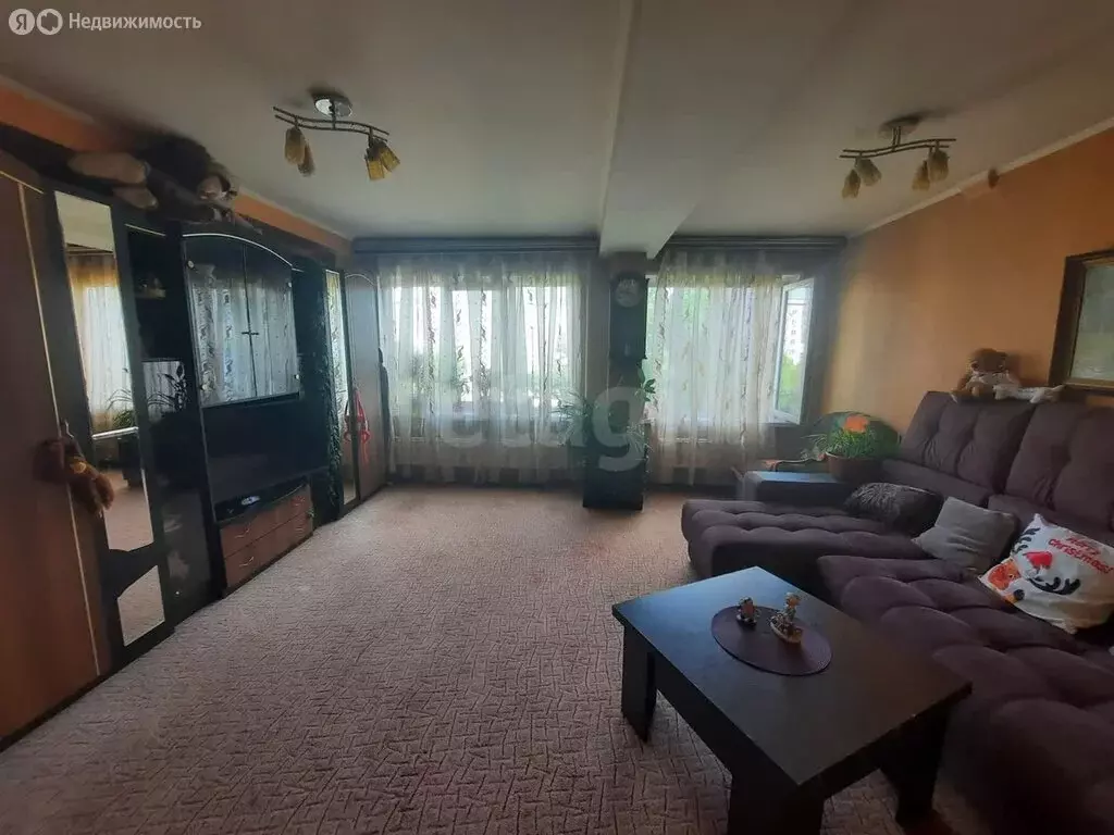 3-комнатная квартира: Абакан, улица Кати Перекрещенко, 2 (74.5 м) - Фото 1