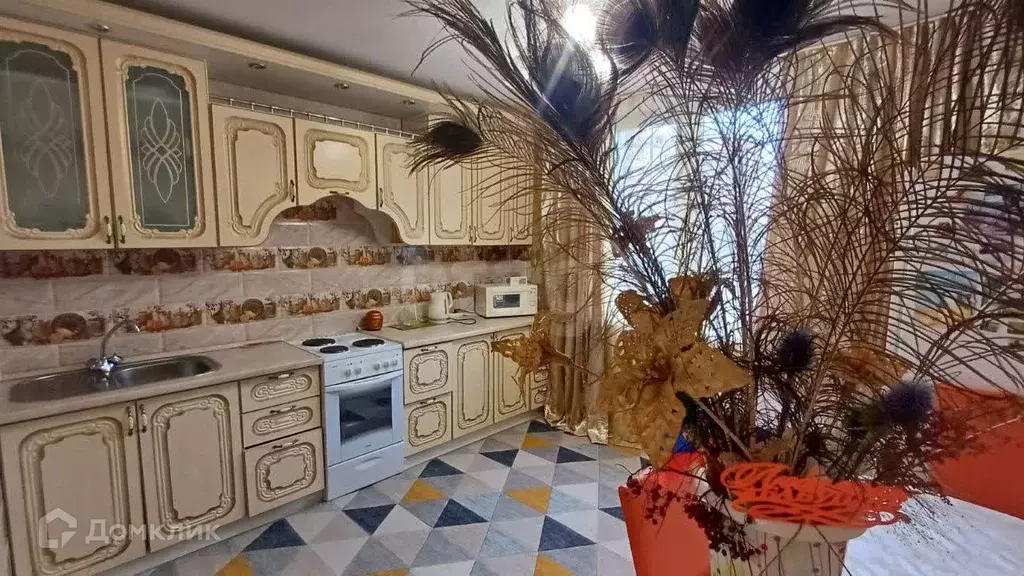 Продаётся 2-к квартира, 65 м - Фото 0