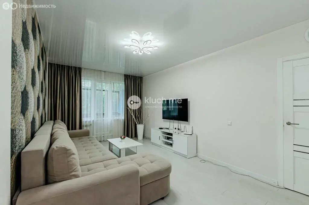 2-комнатная квартира: Казань, Гвардейская улица, 48 (48.3 м) - Фото 0