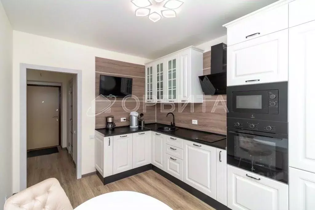 1-к кв. Тюменская область, Тюмень ул. Тимофея Кармацкого, 7 (34.7 м) - Фото 1