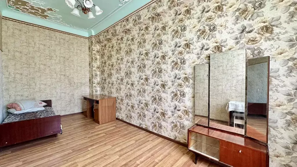 Комната 31 м в 4-к., 2/3 эт. - Фото 1