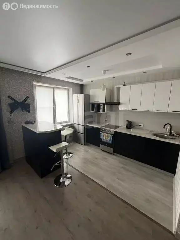 Квартира-студия: посёлок Западный, микрорайон Просторы, Просторная ... - Фото 1