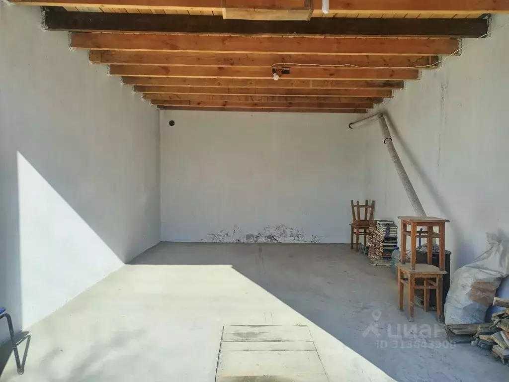 Гараж в Краснодарский край, Темрюк ул. Шопена (23 м) - Фото 1