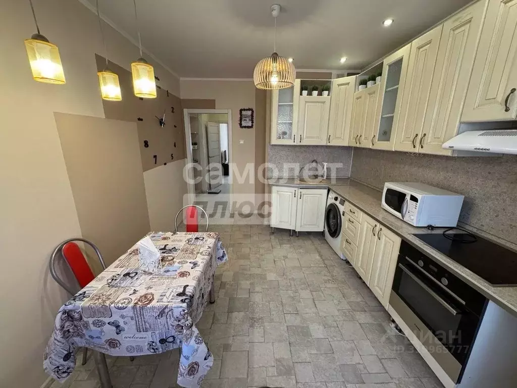 2-к кв. Московская область, Щелково Богородский мкр, 16 (62.0 м) - Фото 0