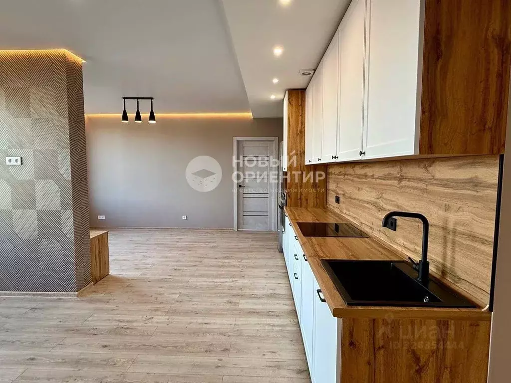 3-к кв. Свердловская область, Екатеринбург ул. Пехотинцев, 2В (100.0 ... - Фото 2