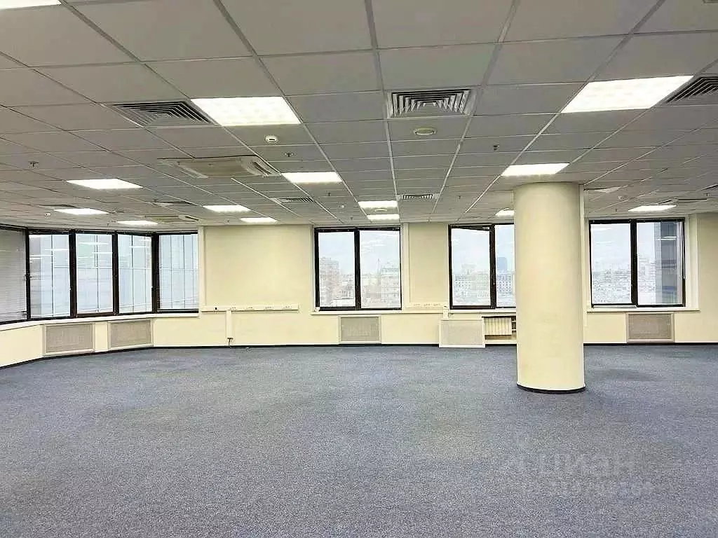 Офис в Москва 2-я Брестская ул., 8 (1400 м) - Фото 0