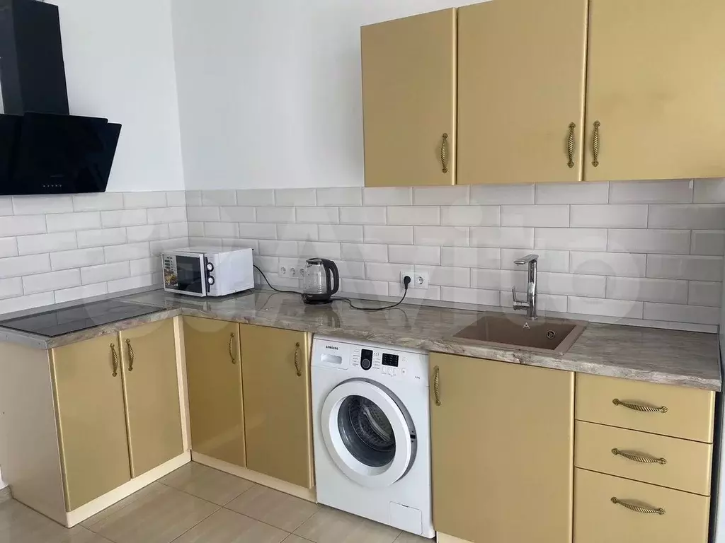 1-к. квартира, 40 м, 3/16 эт. - Фото 1