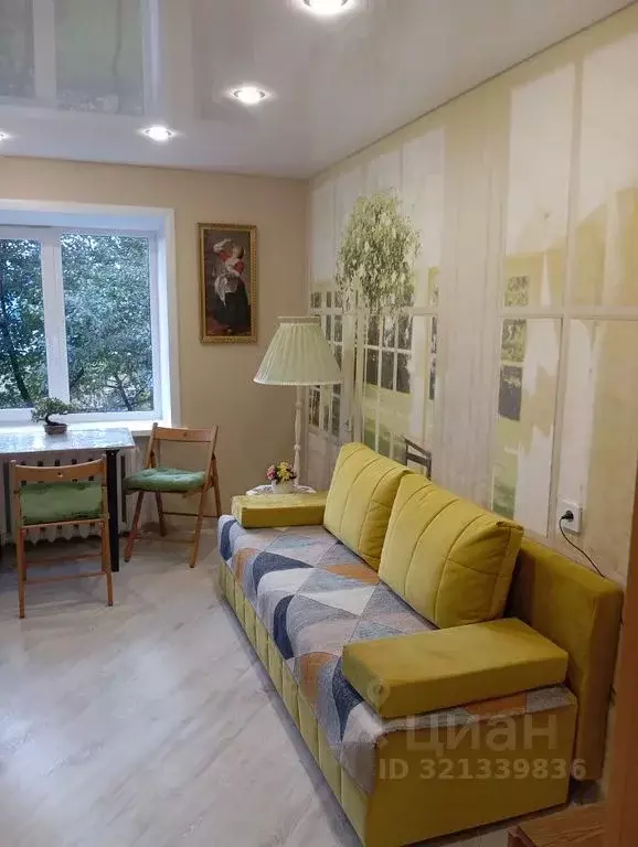 2-к кв. Новгородская область, Старая Русса ул. Александровская, 31 ... - Фото 1