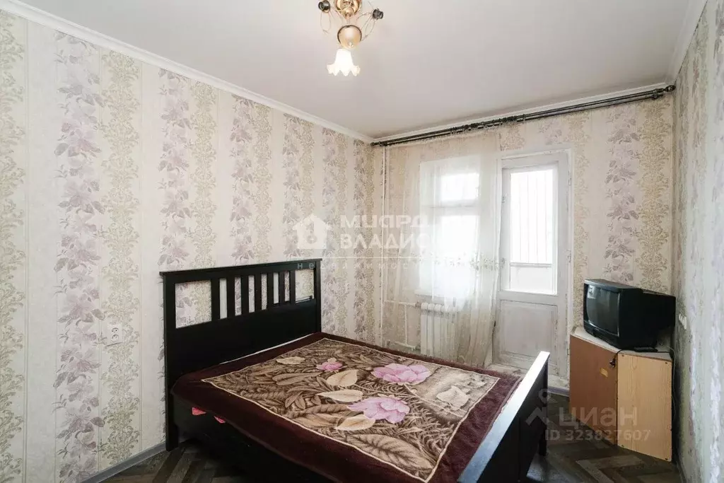 3-к кв. Омская область, Омск Омская ул., 119 (62.8 м) - Фото 1