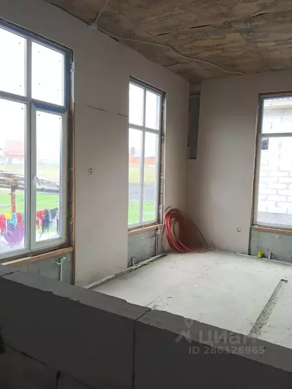 Дом в Белгородская область, Белгородский район, Пушкарское с/пос, с. ... - Фото 1