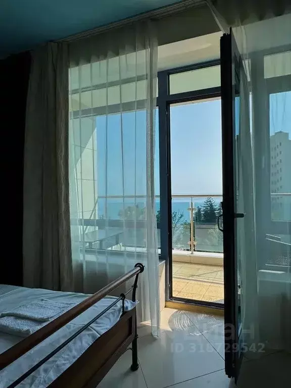 1-к кв. Краснодарский край, Сочи Курортный просп., 105б (52.0 м) - Фото 0