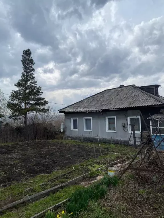 Дом в Кемеровская область, Прокопьевск Каменная ул., 34 (55 м) - Фото 1