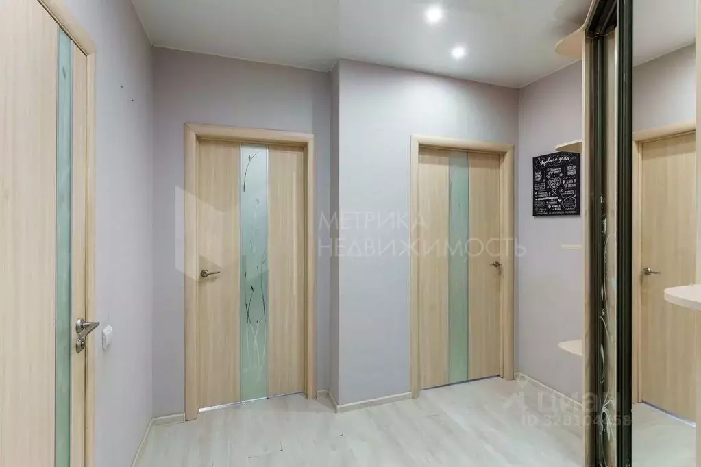 1-к кв. Тюменская область, Тюмень ул. Муравленко, 10 (49.1 м) - Фото 1