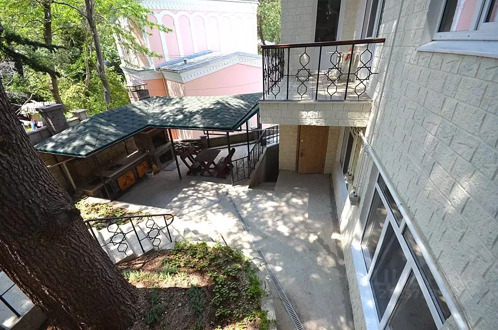 3-к кв. Крым, Ялта ул. Сеченова, 3А (90.0 м) - Фото 0