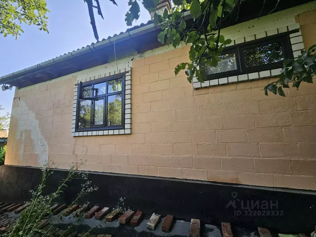 Дом в Краснодарский край, Абинск ул. Парижской Коммуны (68 м) - Фото 1