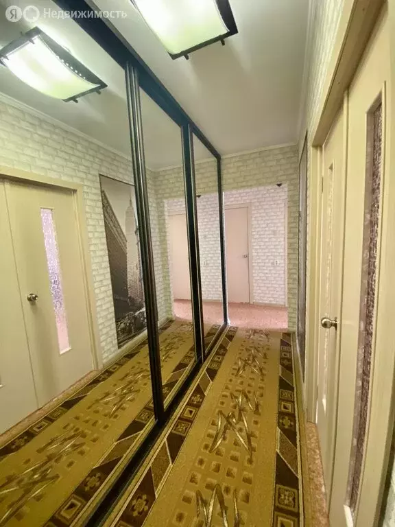 2-комнатная квартира: Челябинск, улица Братьев Кашириных, 154А (56.3 ... - Фото 1