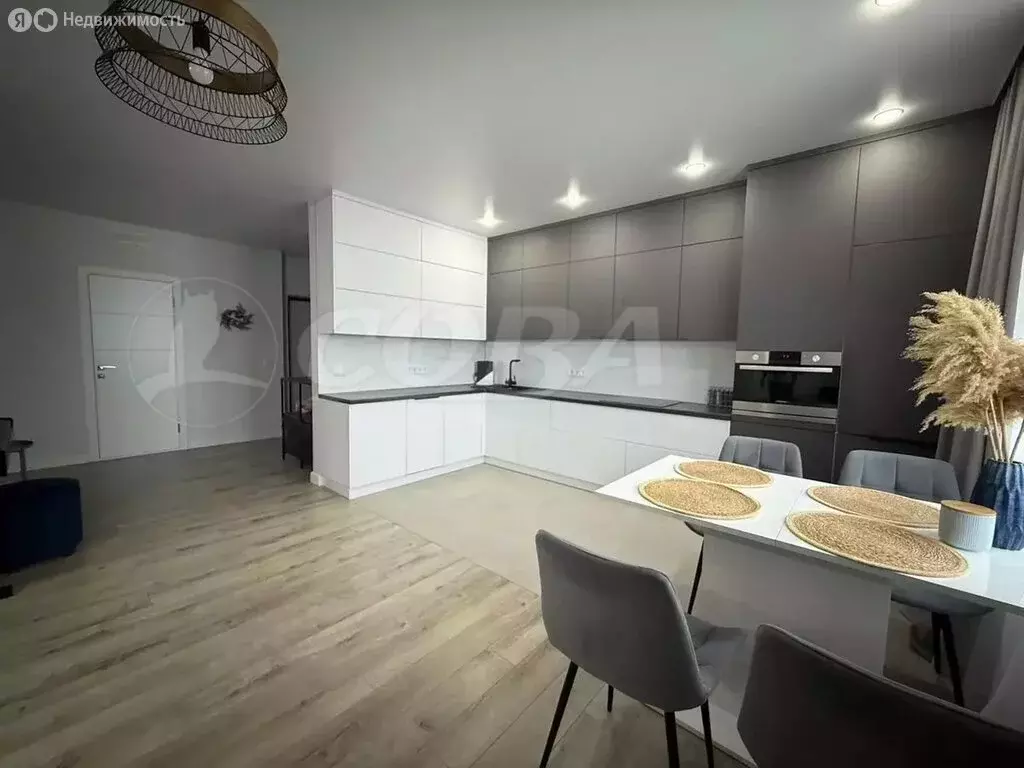 3-комнатная квартира: Тюмень, Линейная улица, 23 (80 м) - Фото 1