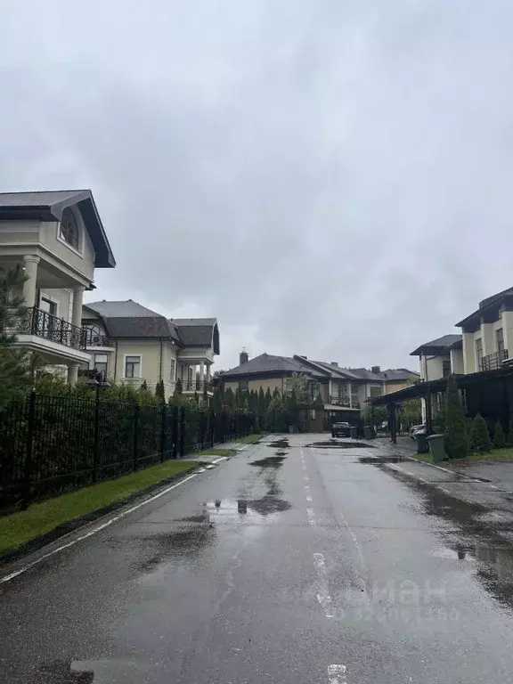 Таунхаус в Московская область, Химки городской округ, д. Голиково ул. ... - Фото 1