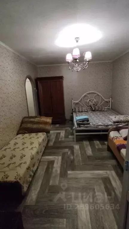 1-к кв. Крым, Евпатория городской округ, Мирный пгт ул. Сырникова, 28 ... - Фото 0