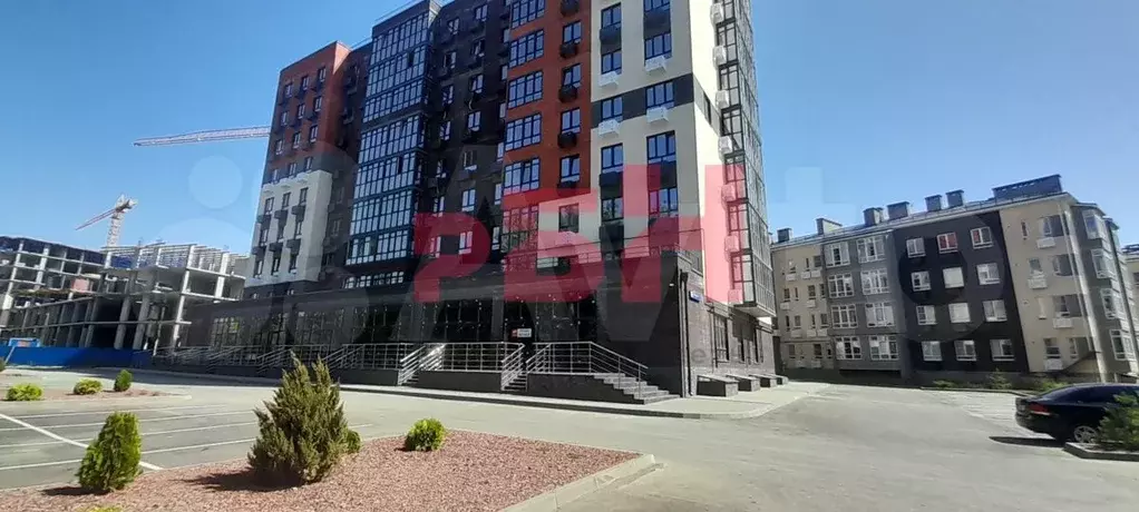 Торговое, витражное с трафиком 134 кв.м - Фото 1