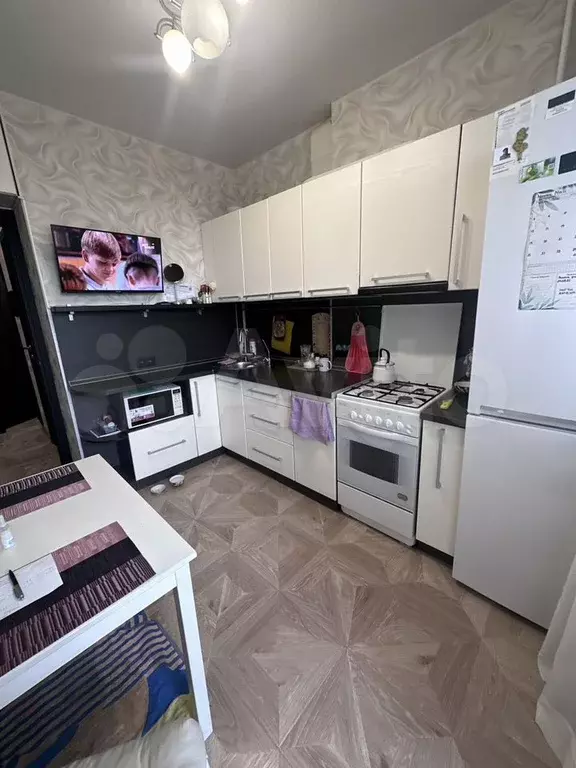 1-к. квартира, 38 м, 8/9 эт. - Фото 1