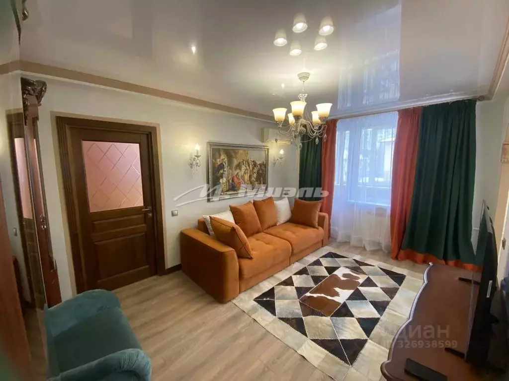 2-к кв. Крым, Симферополь ул. Троллейбусная, 11 (45.3 м) - Фото 1