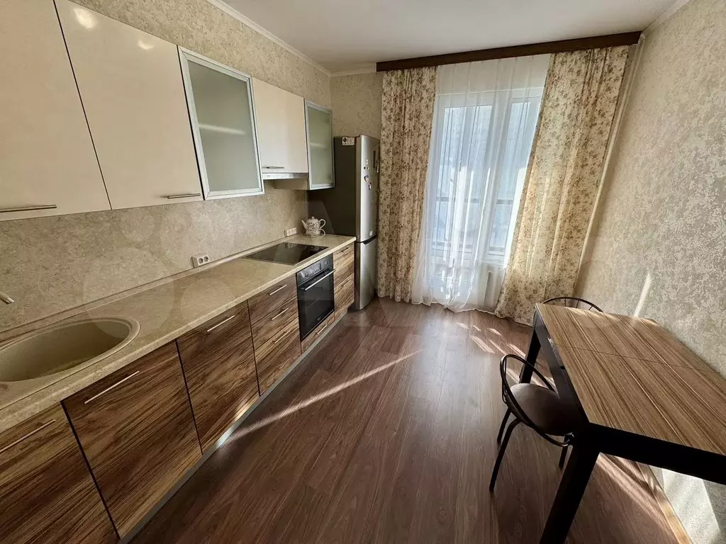 1-к. квартира, 40 м, 9/25 эт. - Фото 0