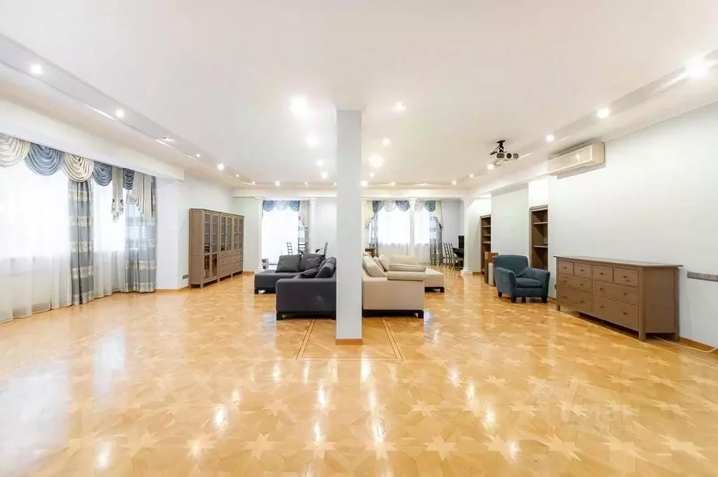 6-к кв. Москва Авиационная ул., 79 (410.0 м) - Фото 1