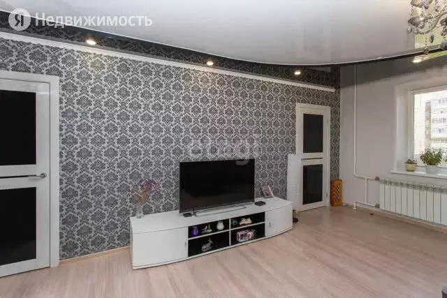 4-комнатная квартира: Тобольск, 9-й микрорайон, 27 (80 м) - Фото 1