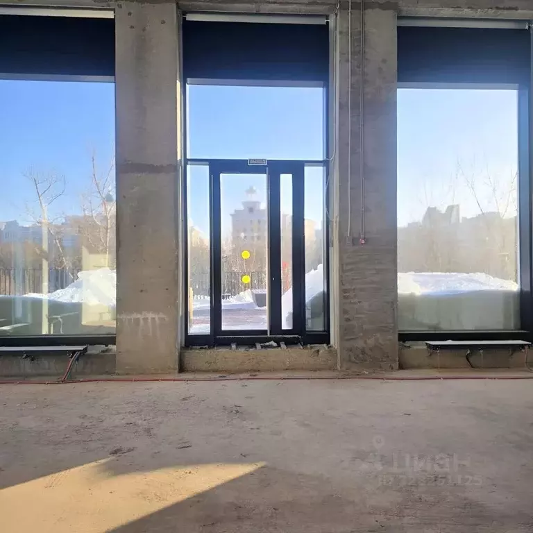 Помещение свободного назначения в Москва Левел Мичуринский жилой ... - Фото 1