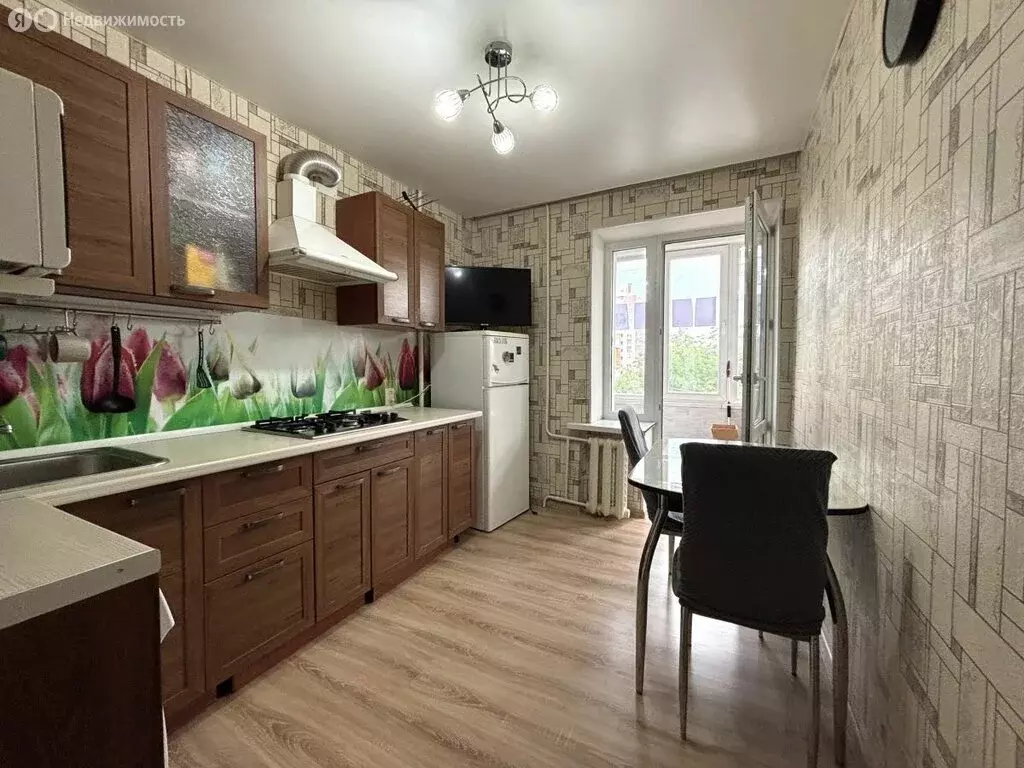 2-комнатная квартира: Краснодар, улица Красных Партизан, 543 (48 м) - Фото 0