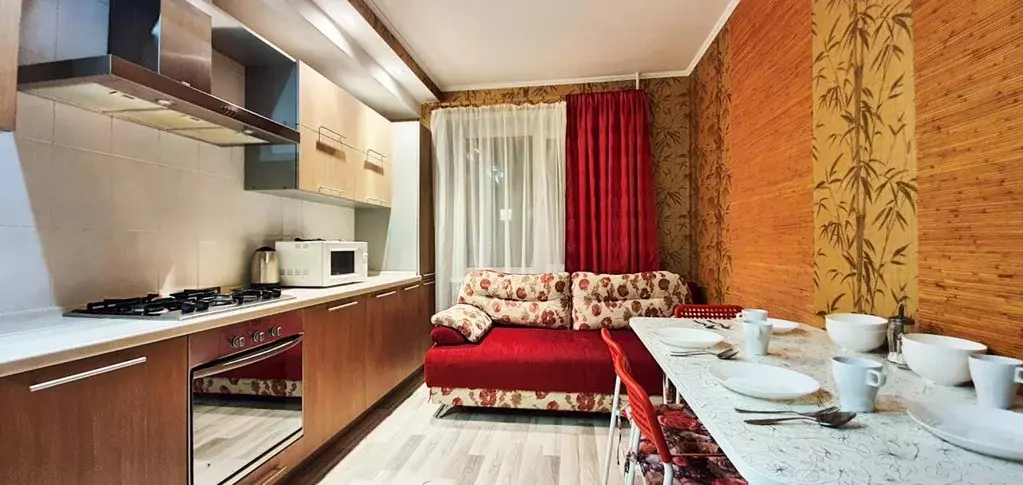 3-к кв. Саратовская область, Балаково ш. Саратовское, 77 (90.0 м) - Фото 1