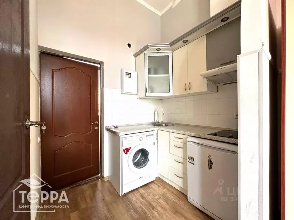 1-к кв. Крым, Евпатория ул. Дмитрия Ульянова, 1В (17.5 м) - Фото 2