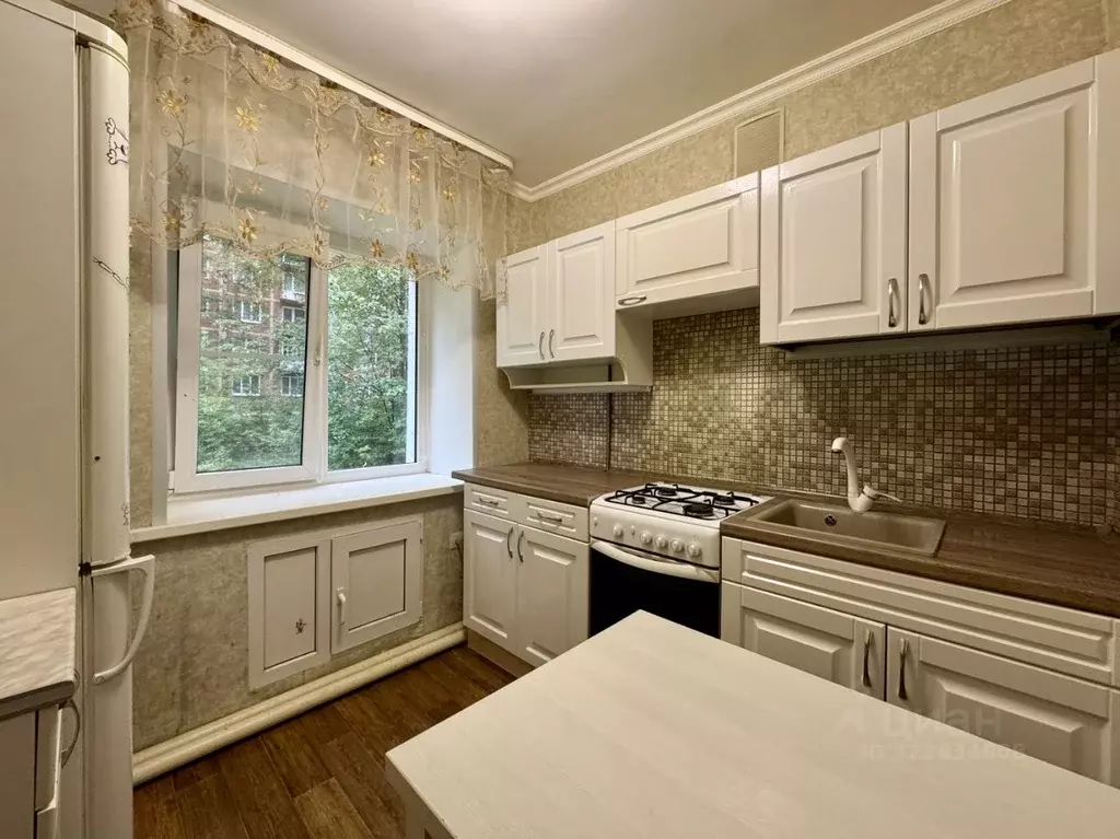 1-к кв. Ярославская область, Переславль-Залесский Чкаловский мкр, 34 ... - Фото 1