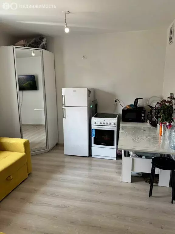 Квартира-студия: Екатеринбург, Латвийская улица, 58/2 (21 м) - Фото 0