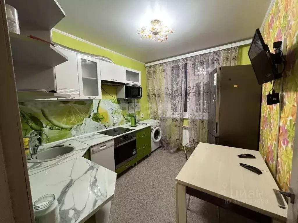 2-к кв. Ямало-Ненецкий АО, Новый Уренгой просп. Мира, 22к5 (56.7 м) - Фото 1