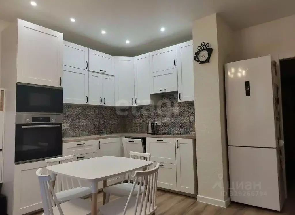 Квартира, 3 комнаты, 69.81 м - Фото 1