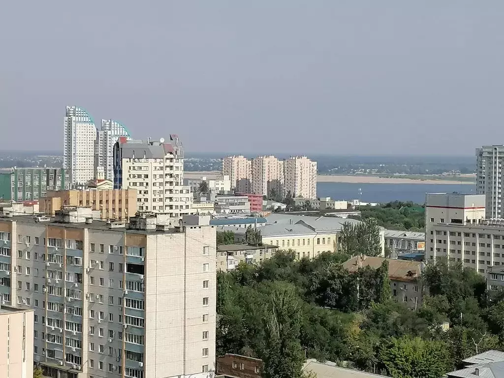 2-к кв. Волгоградская область, Волгоград ул. Огарева, 21Б (48.0 м) - Фото 0