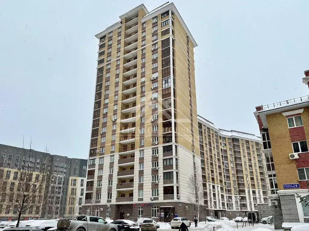 1-к кв. Татарстан, Казань ул. Баки Урманче, 1 (43.0 м) - Фото 1