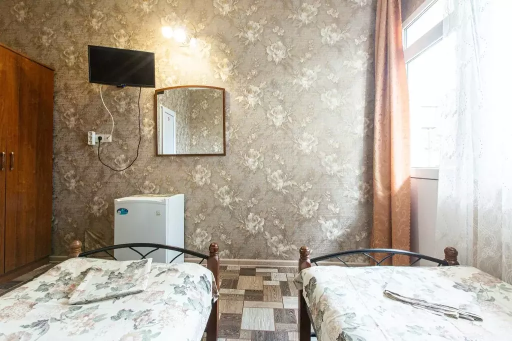 Комната Краснодарский край, Сочи Адлер жилрайон, ул. Аллейная, 3А ... - Фото 1