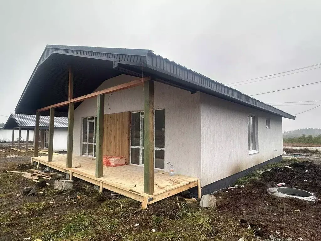 Дом в Свердловская область, Сысертский муниципальный округ, д. Ключи, ... - Фото 1