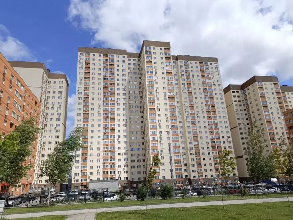2-к кв. Саратовская область, Саратов просп. Героев Отечества, 6А ... - Фото 0