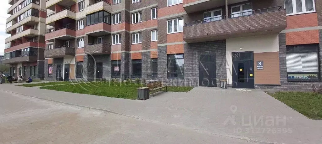 Помещение свободного назначения в Ленинградская область, Мурино ... - Фото 1